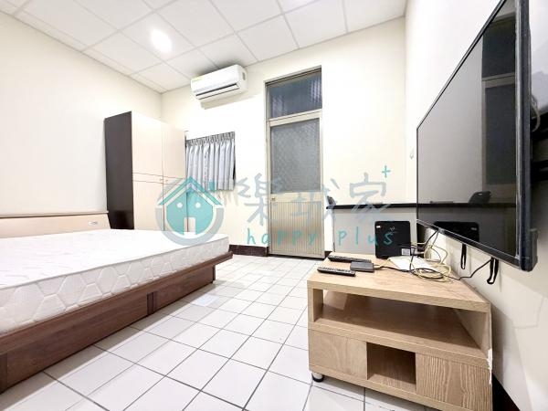  全聯旁陽台獨洗套房/近南清大